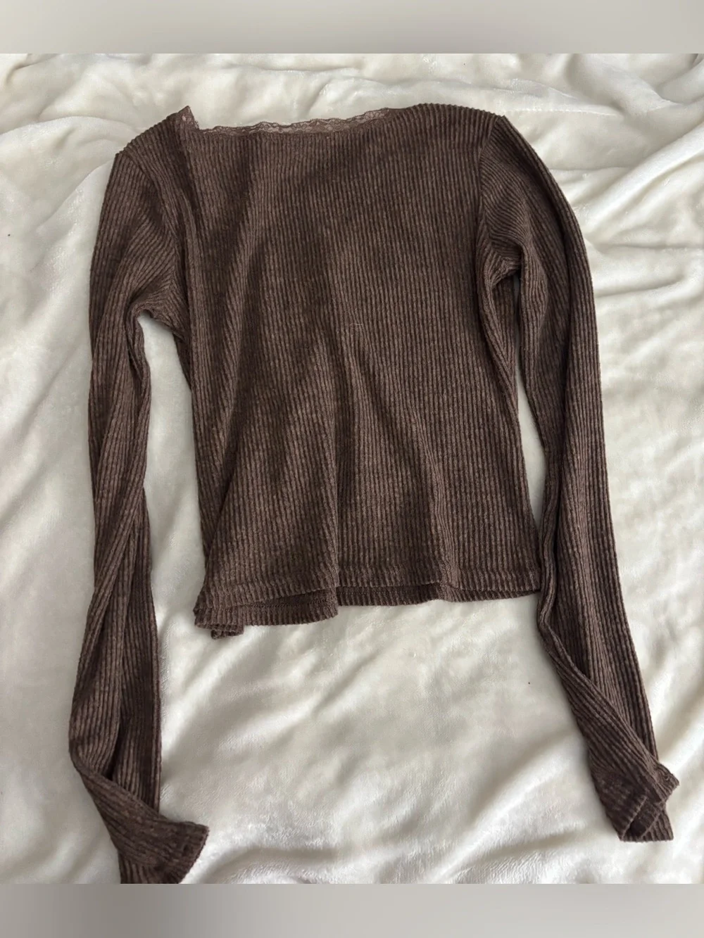 Long sleeve v neck top - Picture 5 of 6